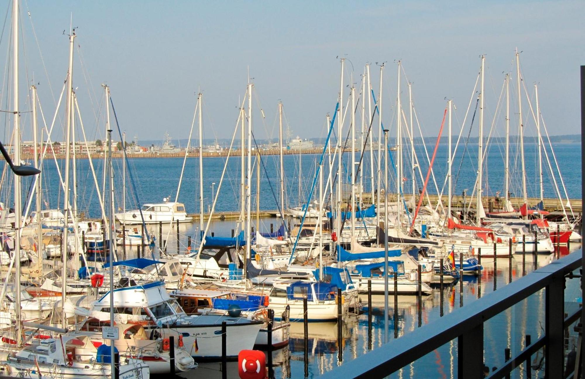Apartment 12 - "Silbermoewe I" - Blickrichtung Yacht- Und Binnenhafenoffenes Meer Eckernförde Esterno foto